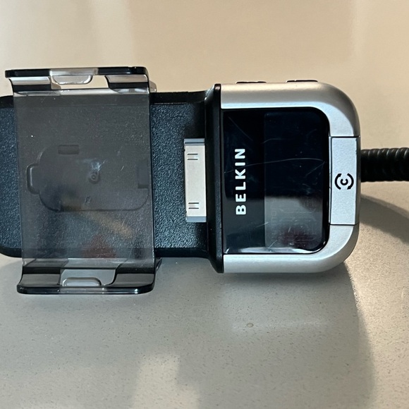 BELKIN Auto TuneBase FM Transmitter for iPod audio music no bluetooth no wifi - Picture 2 of 9